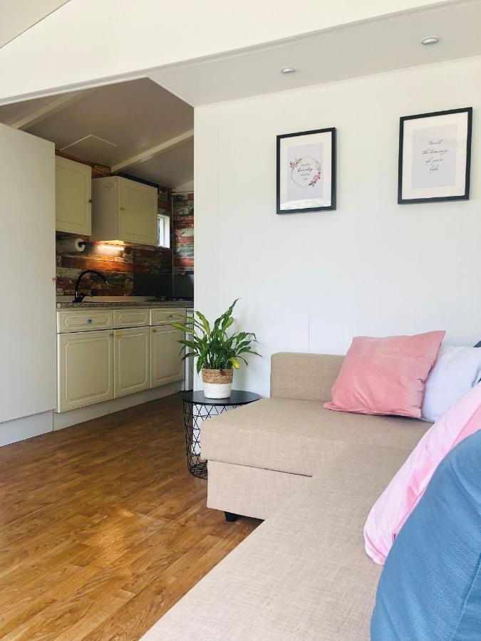 אנסחדה Tiny House 'T Heidehoes In Usselo מראה חיצוני תמונה